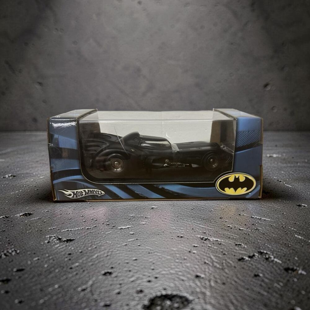 2003 First Release Hot Wheels Metal Collection Batmobile (B6046)